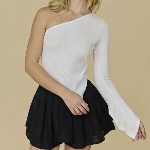 One Shoulder White Long Sleeve Top